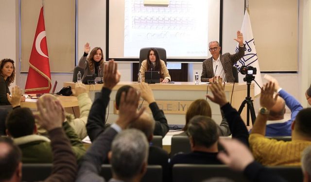 Çeşme Meclisi’nde tarihi oylama: Kiralık Sosyal Konut projesi oy birliğiyle kabul edildi