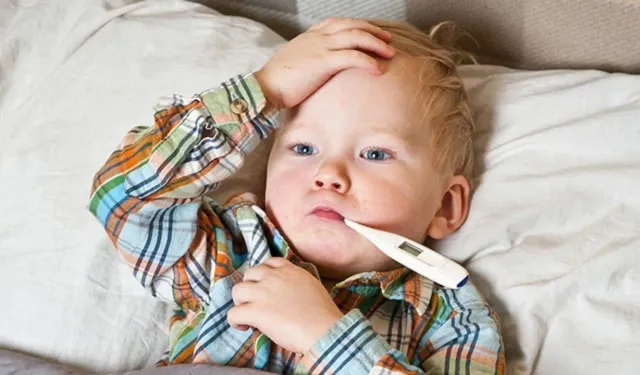 Uzmanından kritik uyarı: Çocuğunuzun ateşi var diye hemen ilaca sarılmayın