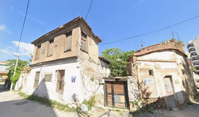 Bornova'da dikkat çeken tartışma: Belediyenin tarihi evleri tinerci yuvası oldu!