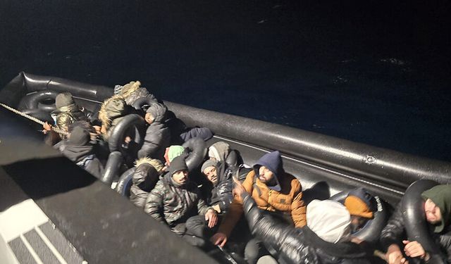 Çoluk çocuk umut yolculuğu İzmir'de son buldu