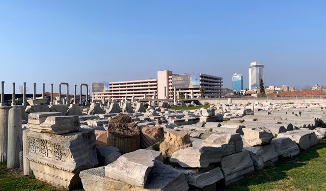 Yıkım tartışmalarında yeni aşama: Vakıflar güçlendirme için adım attı!