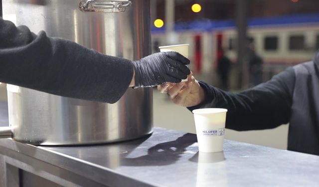 Konak'ta içleri ısıtan dayanışma!