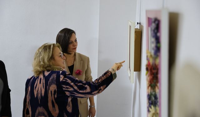 Karabağlar ’da 'kozalar' çiçek açtı