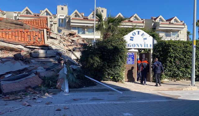 Marmaris'te 5 katlı apart otel çöktü!