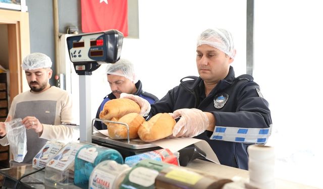 Menderes zabıtasından Ramazan denetimi