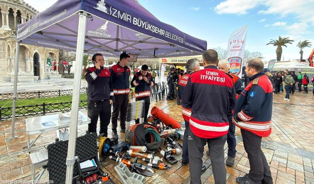 30 Ekim ve 6 Şubat’ın sessiz tanıkları İzmir'de sergilendi