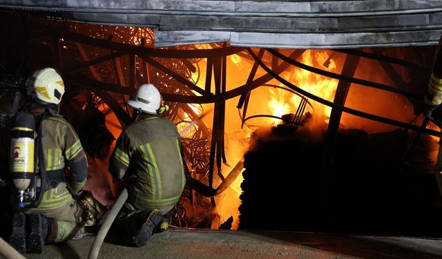 Mobilya atölyesindeki yangın kontrol altında!