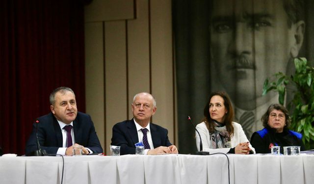 Karşıyaka’da afetlere karşı ortak akıl zirvesi!