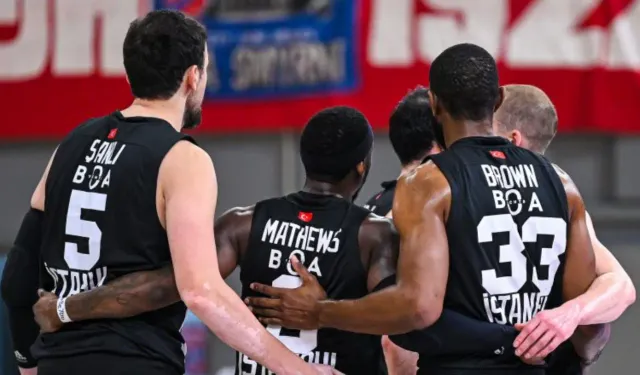 Beşiktaş'tan ırkçı pankarta sert tepki: 'Bu çirkin saldırı...'