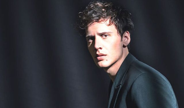 Şarkıcı Edis adli kontrolle serbest bırakıldı!