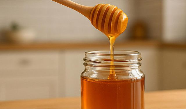 Glikoza da etikete de aynı ceza… Arıcılarla sahteciler aynı kefede!