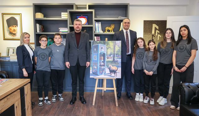 Buca'da geri dönüşüme teşvik, can dostlara destek!