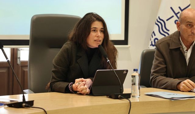 Araştırmacı Yaldız’dan “size söz hakkı vermem lütuf” diyen Denizli’ye: Seçilmiş kraliçe misin?