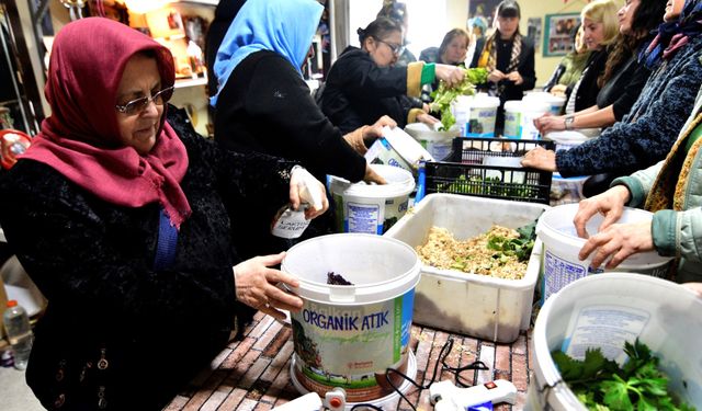 Bornova’da atıklar komposta dönüştü