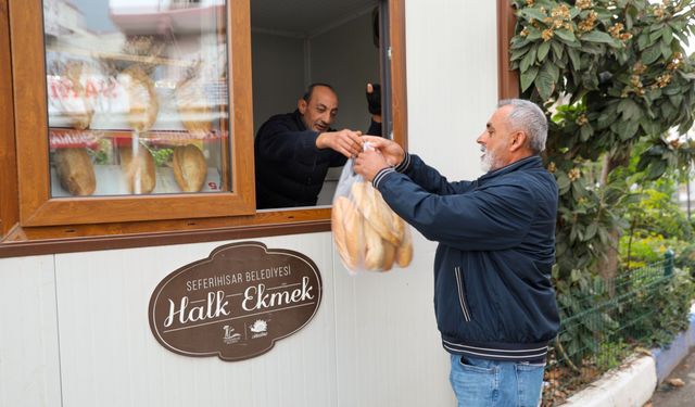 Seferihisar'da, Halk Ekmek Projesi kararlılıkla sürüyor