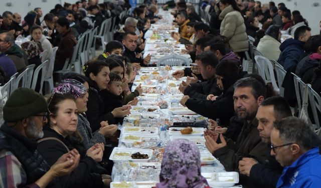 Aydınlılar iftar sofralarında buluşuyor