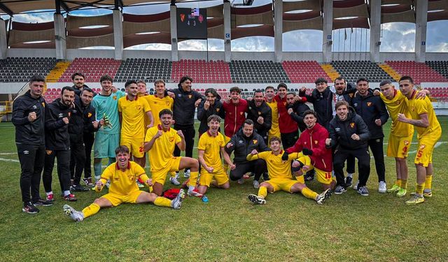 Göztepe'nin kalesine gençlerden duvar!