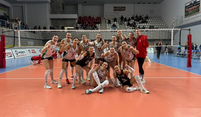 Karşıyaka filede evindeki son maçında