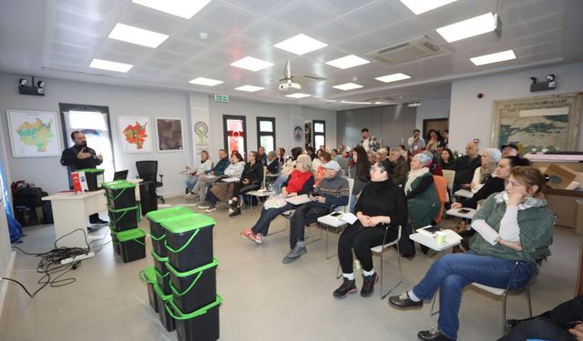 Selçuk’ta kompost eğitimine yoğun ilgi