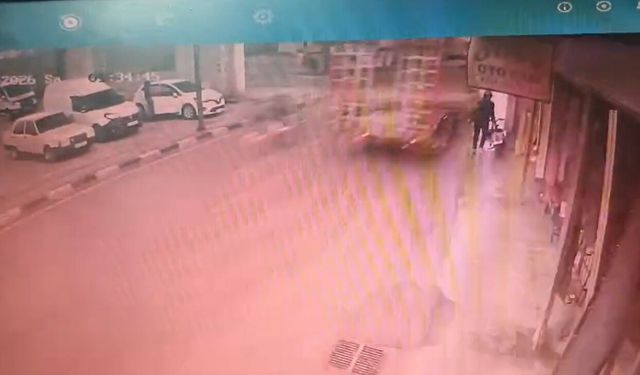 Kamyonun üzerindeki iş makinesi lise öğrencisine çarptı