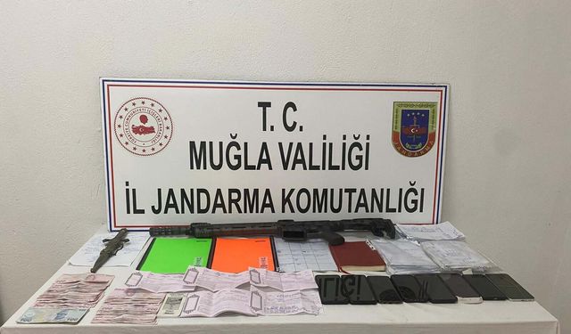 Muğla'da tefeci ve göçmen kaçakçılığı operasyonu!