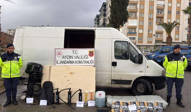 Aydın'da minibüste 27 kaçak göçmen yakalandı