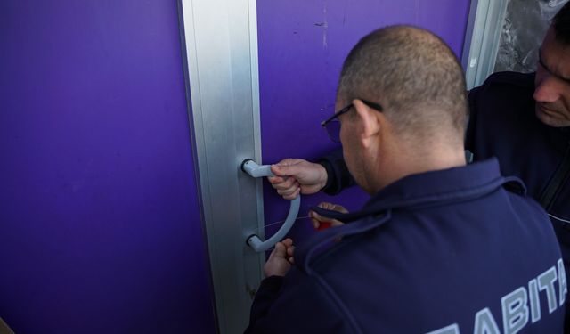 Torbalı'da sanal markete mühür!