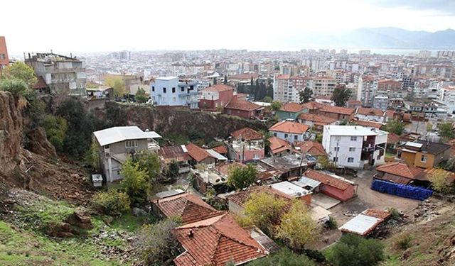 Karşıyaka'nın kangreninde planlar askıda... Taş ocağının çehresi değişecek!