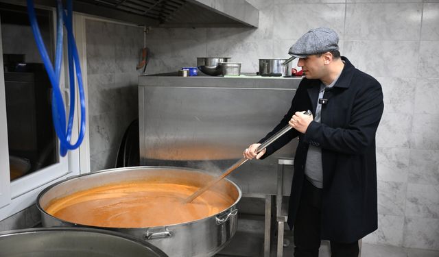 'Askıda yemek' Bornova'da!