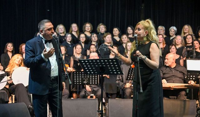 Aşkın ve nostaljinin sesi Bornova’da yükseldi