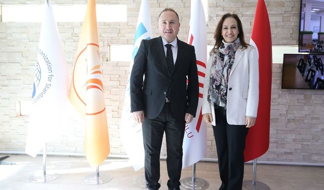 İmzalar atıldı... Karşıyaka Bilim Merkezi yeniden açılıyor!