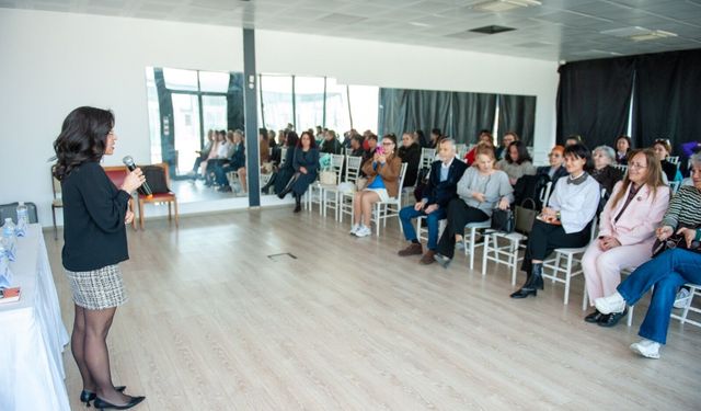 Karşıyaka’da ‘kadın ve kent’ vizyonu masaya yatırıldı