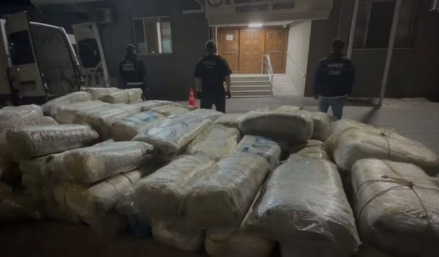İzmir'de dev operasyon... 1 tondan fazla 'zehir' ele geçirildi!