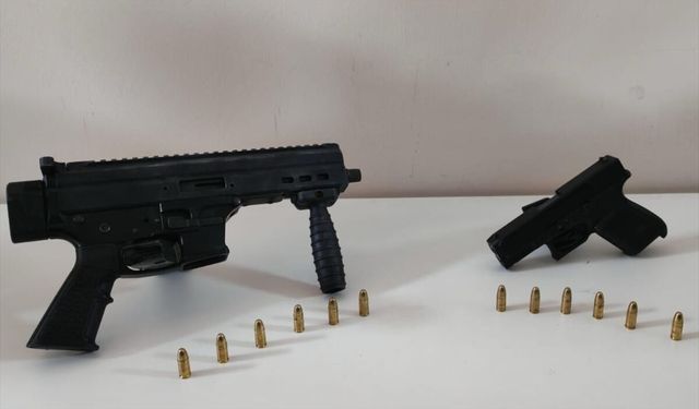 Polis baskını görünümlü gasp: 550 bin TL çaldılar!