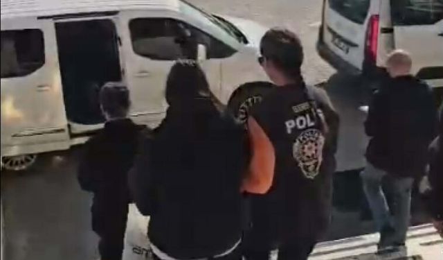 İzmir'de ‘ücret iadesi vaadiyle’ dolandırıcılık soruşturmasında 1 tutuklama