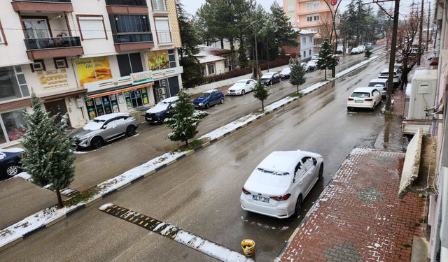Afyon'da Mart kazma kürek yaktırdı