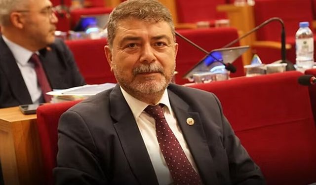 AK Partili Atmaca’dan mecliste çarpıcı çıkış: Soyer’in adı bir kere telaffuz edilmedi!