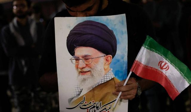 Hamaney'in cenazesi ertelendi: Gerekçe belli oldu