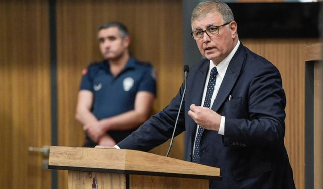 Tugay’dan adaylık sinyali veren AK Partili vekillere soru: Siz olmasaydınız hangi hizmet gelmezdi?