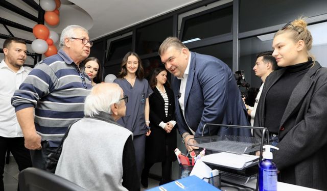 Seferihisar’da emeklilere bayramda yüzde 25 indirim desteği