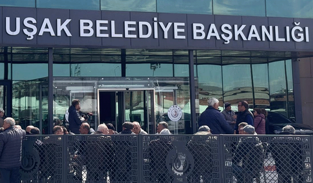 Uşak Belediye Başkanı Özkan Yalım ve 8 kişi tutuklandı