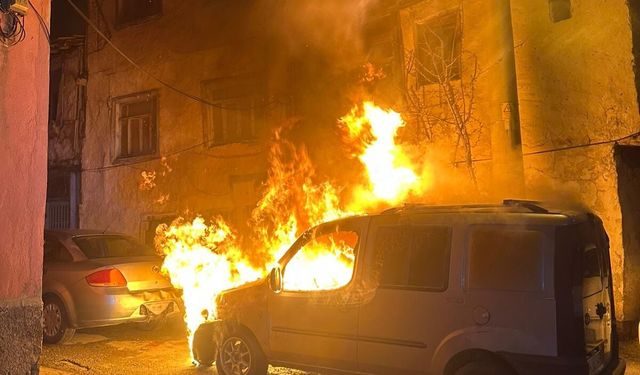 Alacak kavgası kundaklamaya döndü: Şüpheli tutuklandı