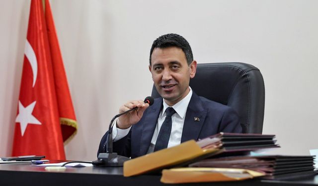 Bayraklı’da gündem deprem konutları: 'Kimseye popülizm satmıyoruz!'