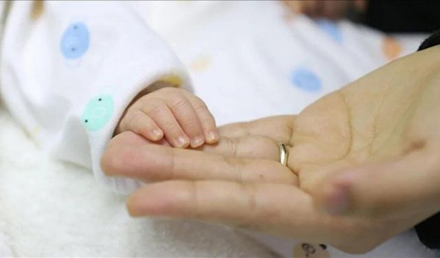 Kadın memura doğum izni 16 haftaya çıkıyor