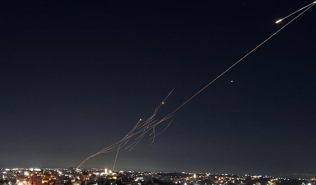 İran, İsrail'in Ben Gurion Havalimanı'ndaki 3 özel uçağı vurdu