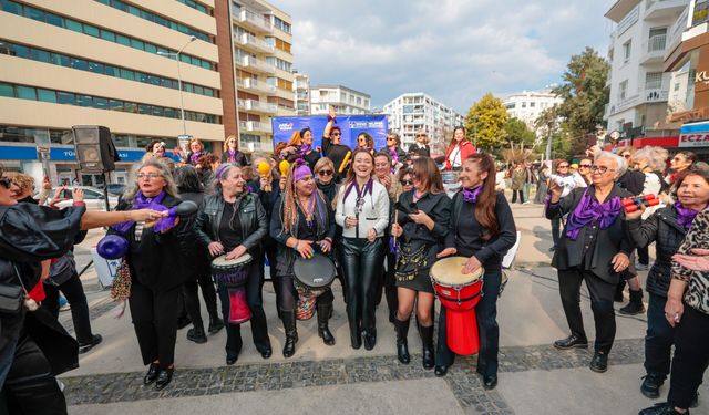 Konak'ta festival gibi 8 Mart kutlaması!