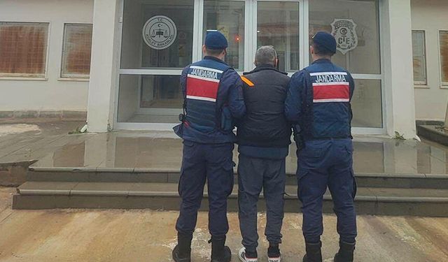 Kuşadası’nda JASAT operasyonu: Firari hükümlü yakalandı