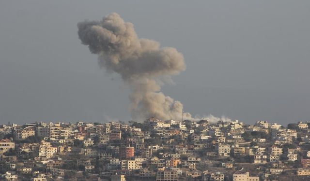 İsrail Lübnan'a karadan harekat başlattı