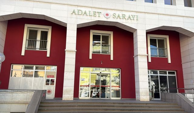 Öğretmene Atatürk'e hakaretten tutuklama!