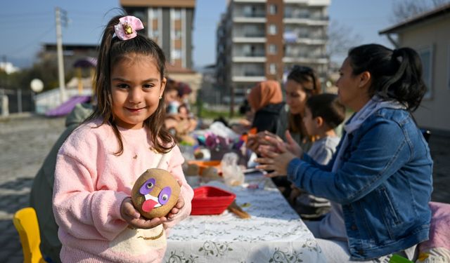 Bornovalı miniklere “Çim Adam Atölyesi”